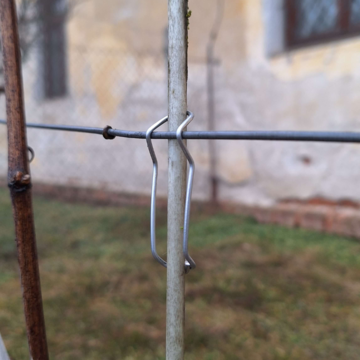 Fixační spona na tyčku VIGNETINOX