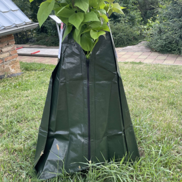 Spojenie dvoch vakov do seba pomocou zipsu - nenaplnené vodou