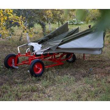 Zberač striasaného ovocia HARVEST